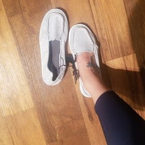 memory foam slip on shoes